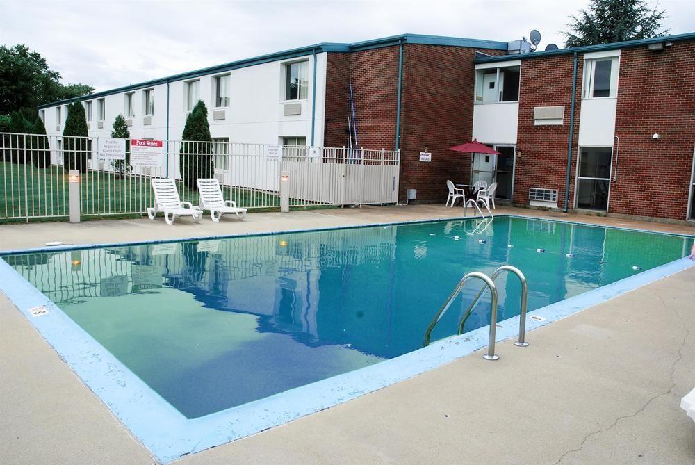6-joliet, Il - I-80 Hotel Joliet