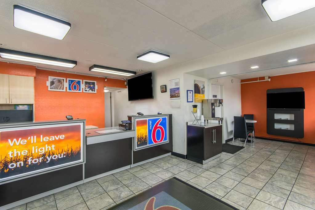 6-joliet, Il - I-80 Hotel Joliet
